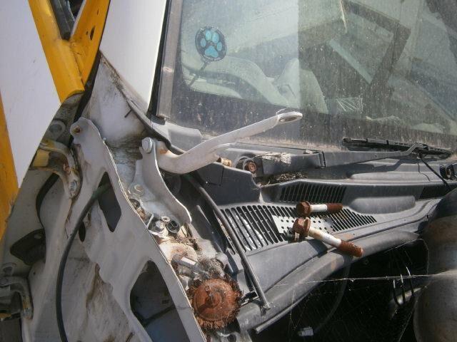 Решетка под лобовое стекло Тойота Хайлюкс Сурф в Иркутске 29488